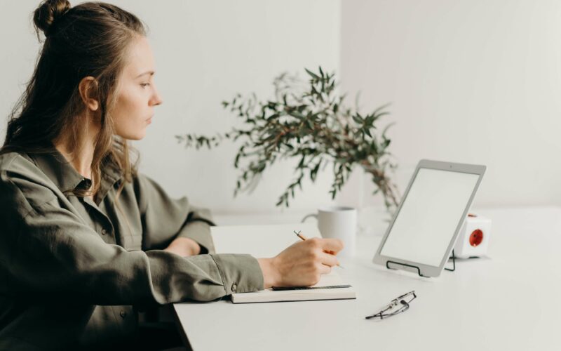 woman working on computer